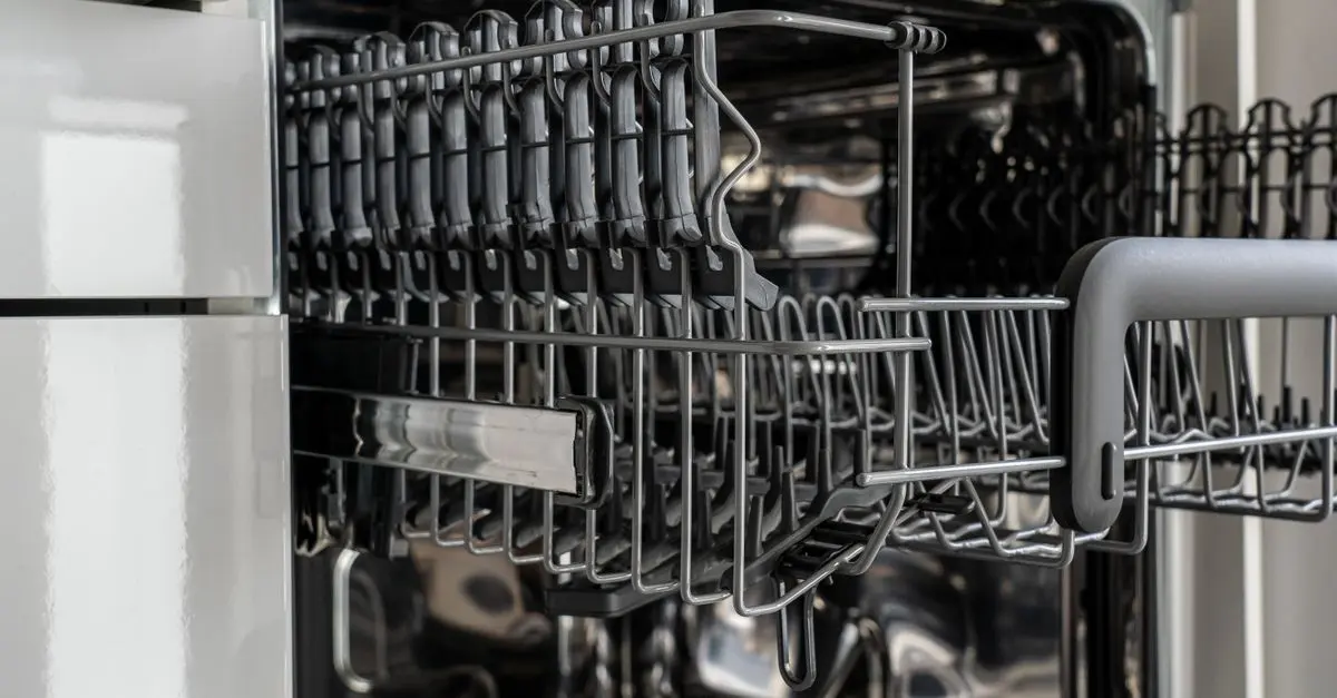 Come scegliere la lavastoviglie perfetta per la tua cucina